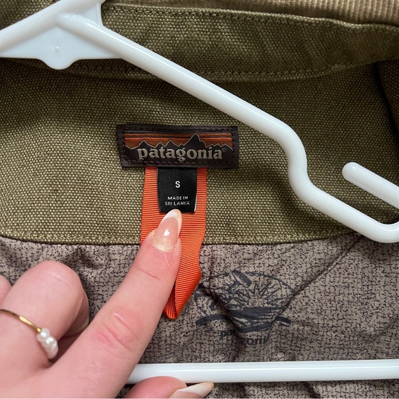 Patagonia Barn Jacket - Picture 7 of 8